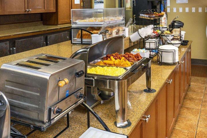 Breakfast/Coffee Service 38 of 43