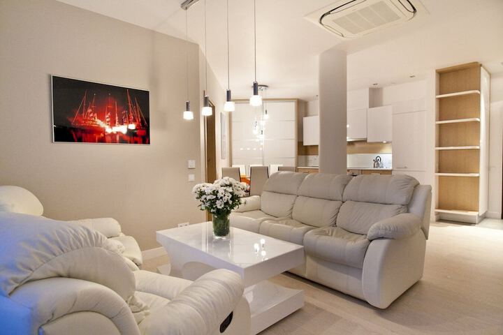 Room 181 of 272