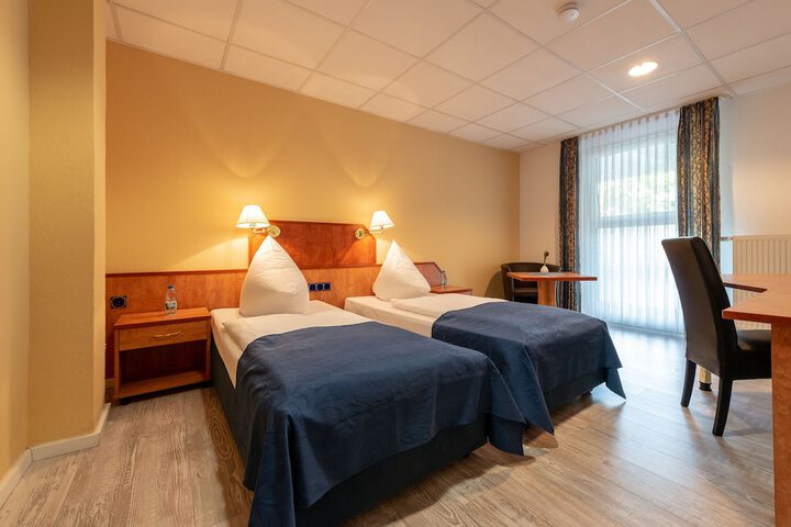 Room 7 of 31