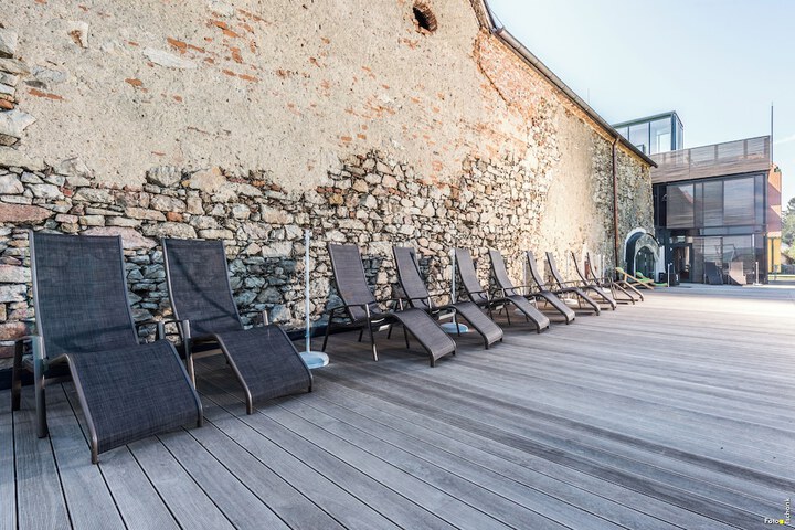 Sundeck 53 of 59