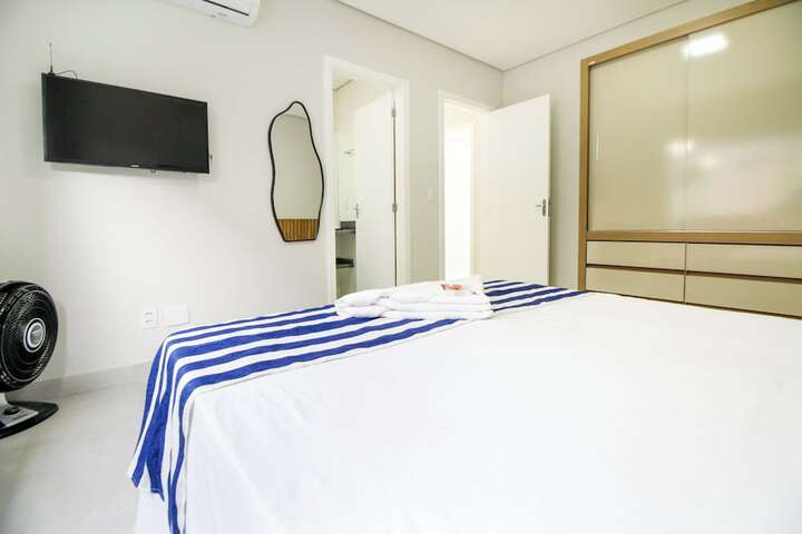 Room 47 of 185