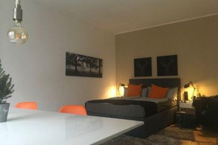 Room 8 of 20