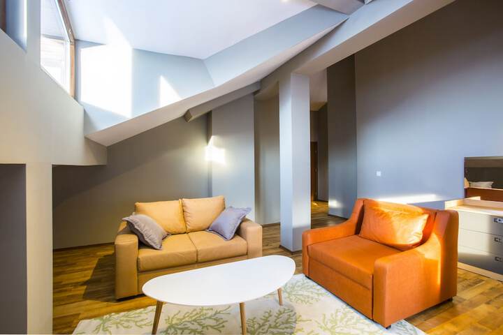 Room 19 of 66