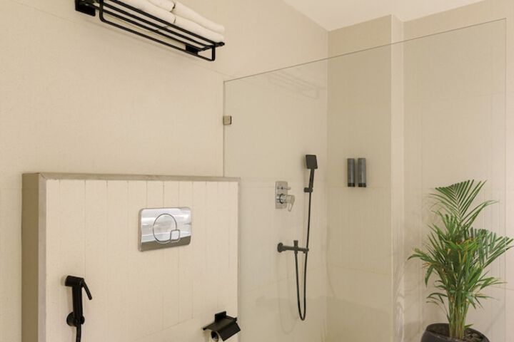Clean Restrooms