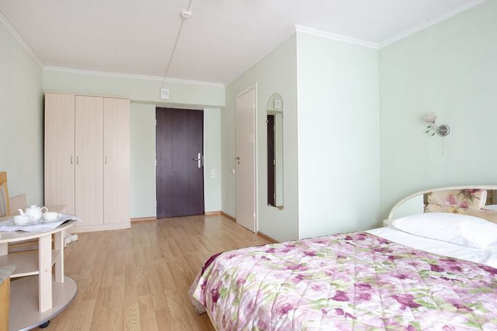 Room 22 of 84