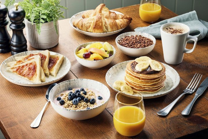 Breakfast/Coffee Service 19 of 24