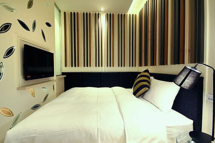 Room 28 of 59