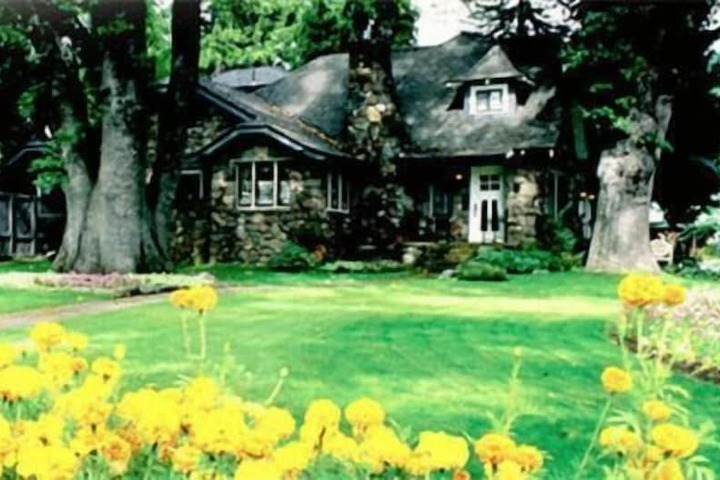 Property Grounds 16 of 27