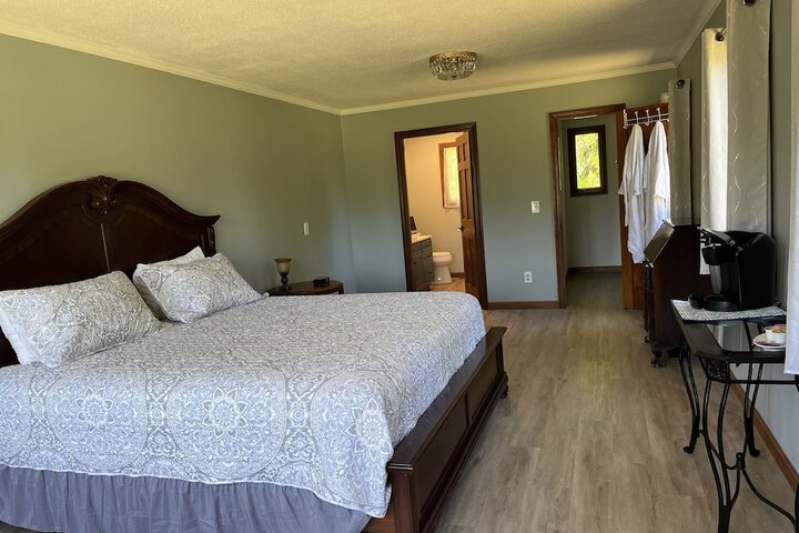 Room 5 of 15