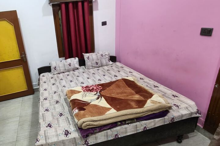 Room 12 of 39