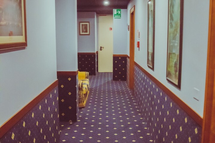 Ballroom/Hall 41 of 45