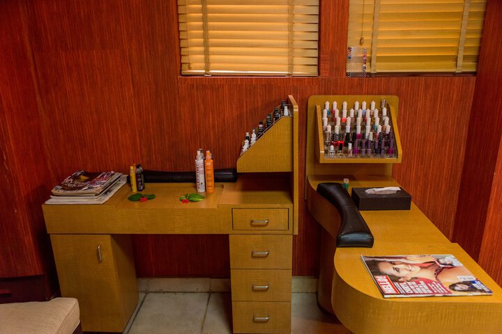 Nail salon
