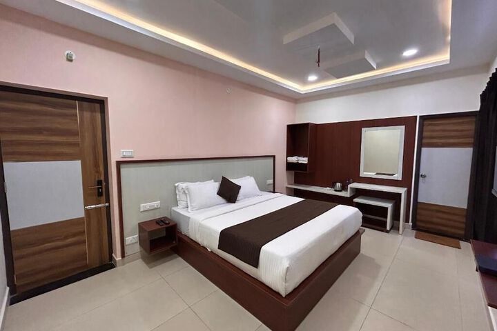 Room 8 of 37