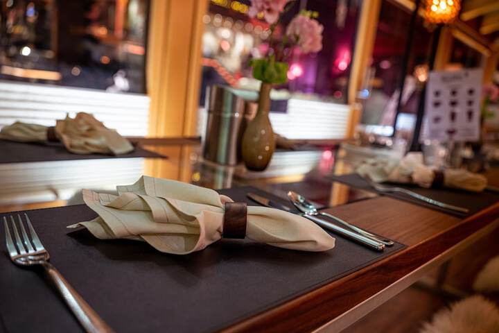 Dining 68 of 102
