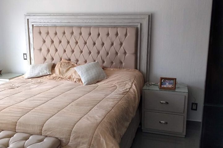 Room 2 of 19