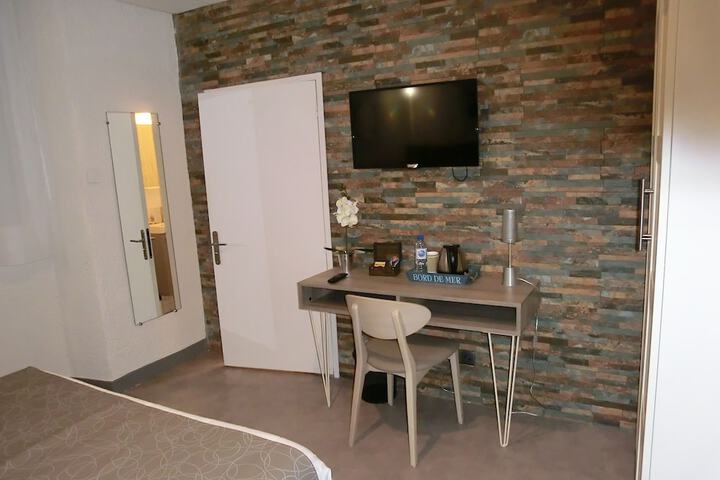 Room 25 of 62