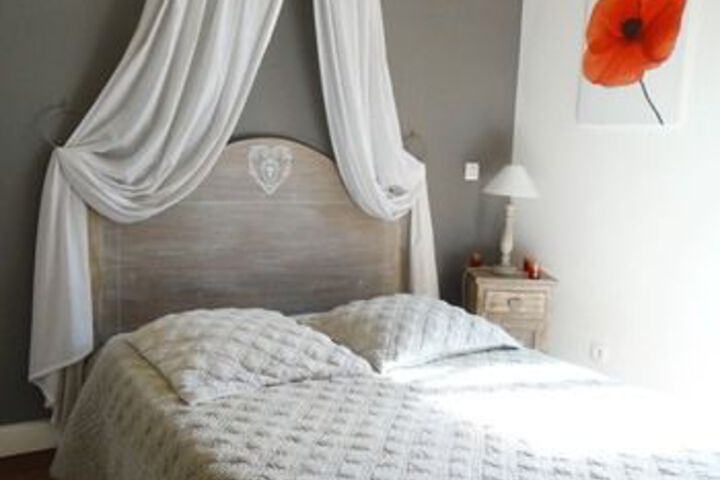 Room 10 of 29