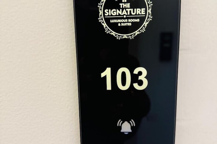 Room 11 of 27
