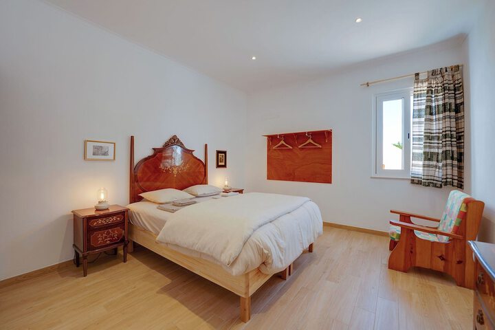 Room 9 of 62