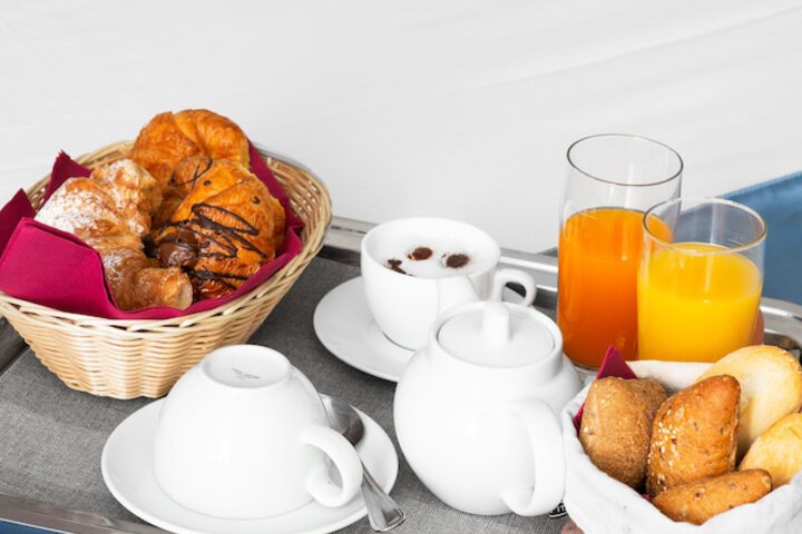 Breakfast/Coffee Service 67 of 78