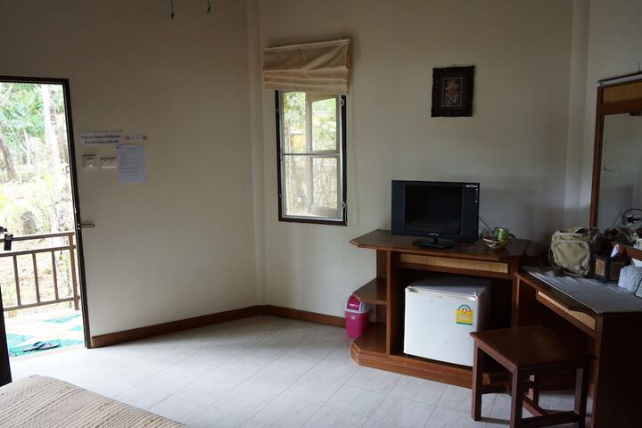 Room 9 of 78