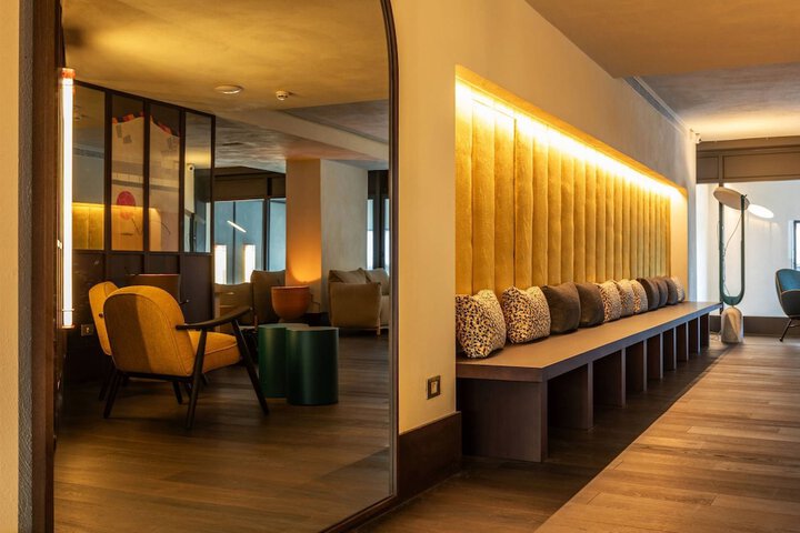 Hotel Interior 199 of 265