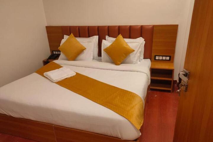 Hotel Golden Tree