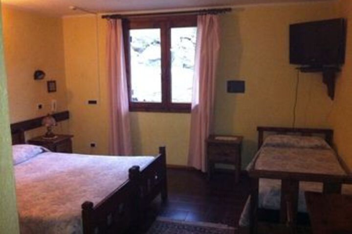 Room 16 of 27