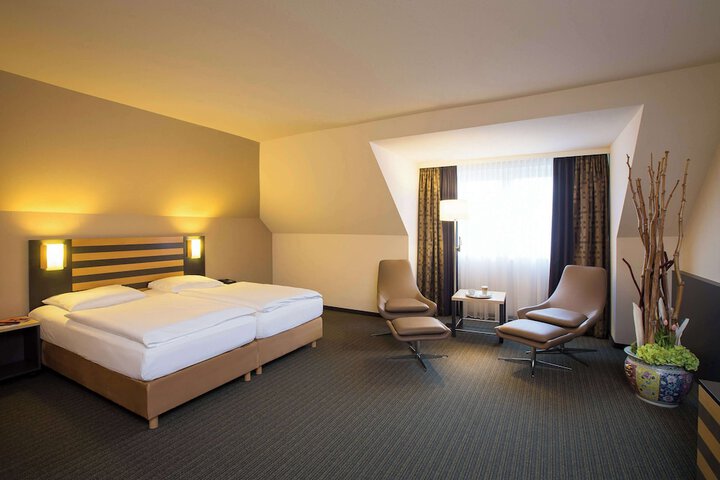 Room 7 of 81