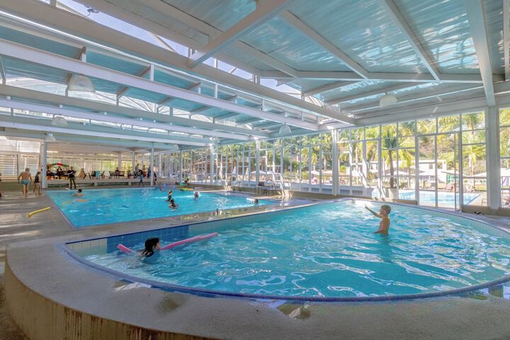 Pool 44 of 125