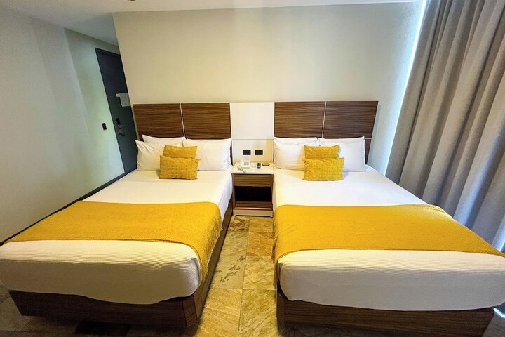 Room 25 of 91