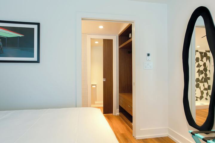 Deluxe Double Room (6 of 6)