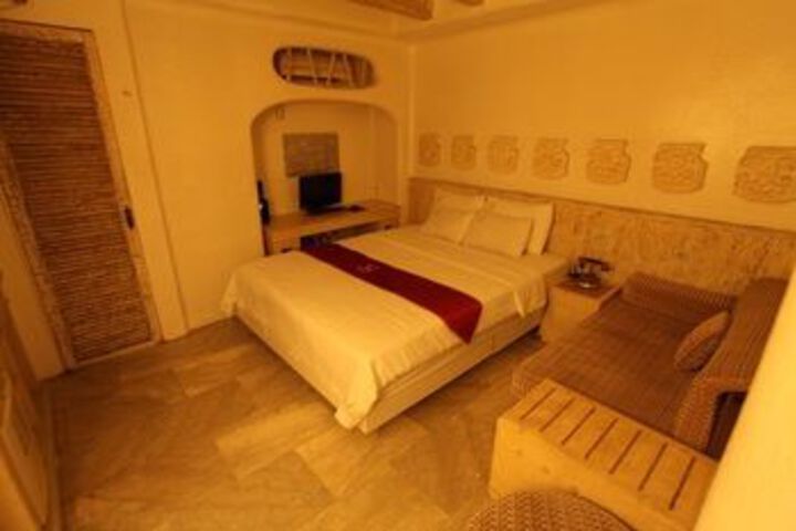 Room 25 of 61