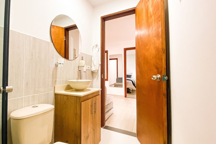 Room 2 of 5