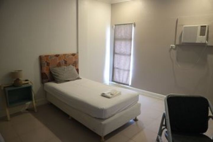Room 10 of 17