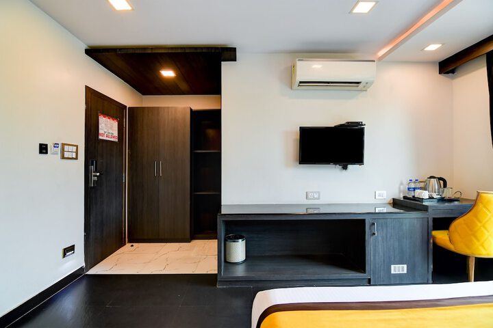 Room 41 of 117