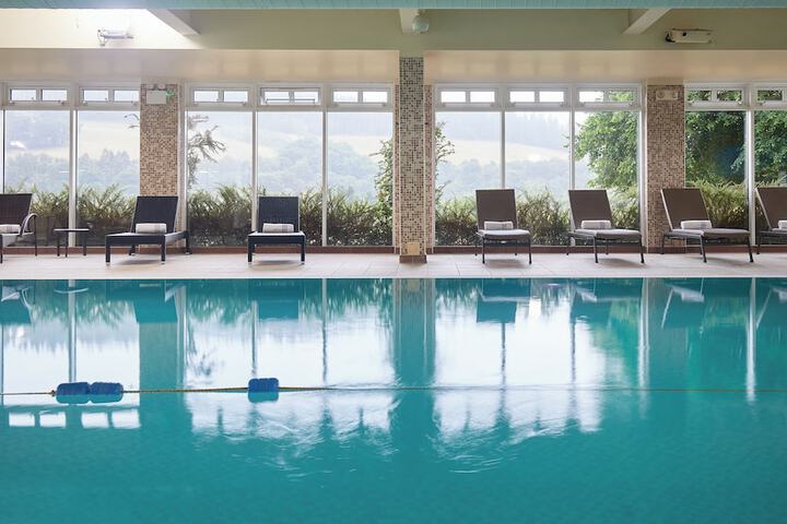 Hotel Pool