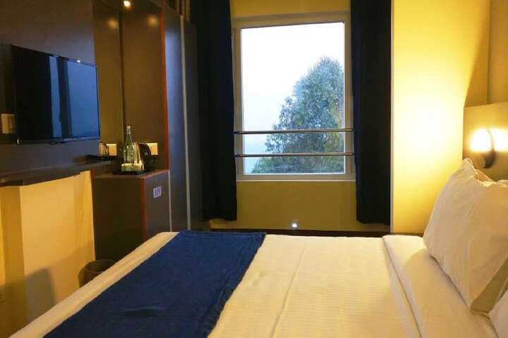 Room 3 of 12