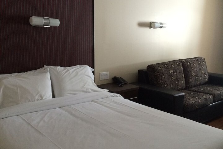 Room 3 of 22