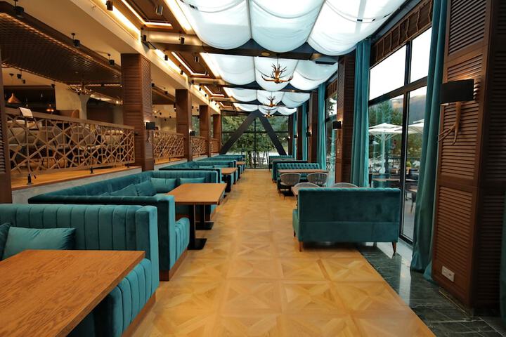 Dining Photos