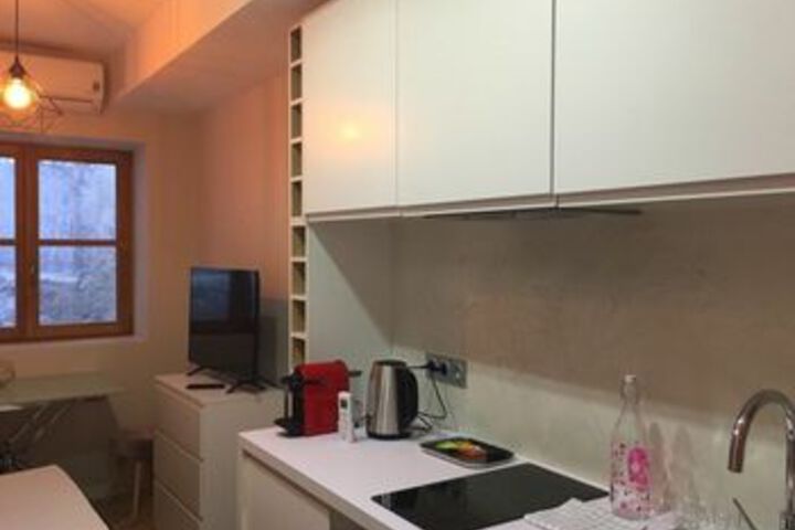Room 113 of 200