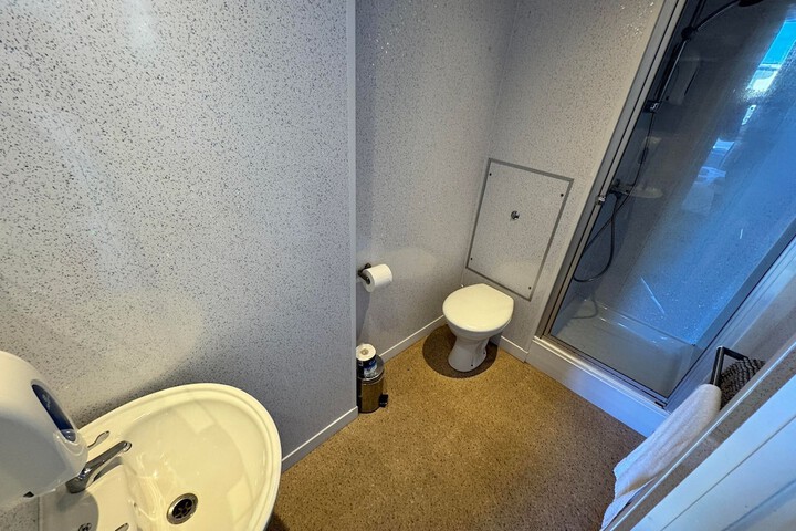 Room 104 of 125