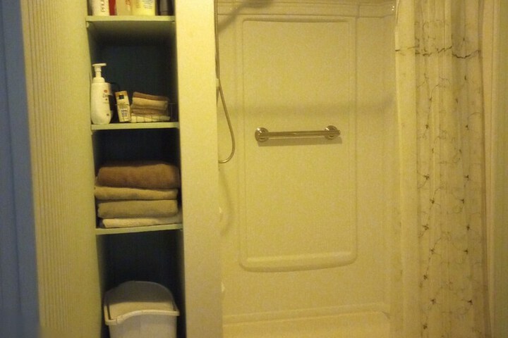 Room 51 of 108