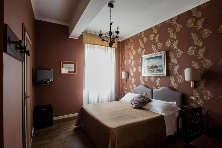 Room 45 of 90