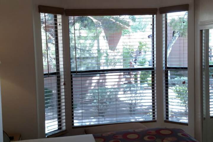 Room 10 of 110