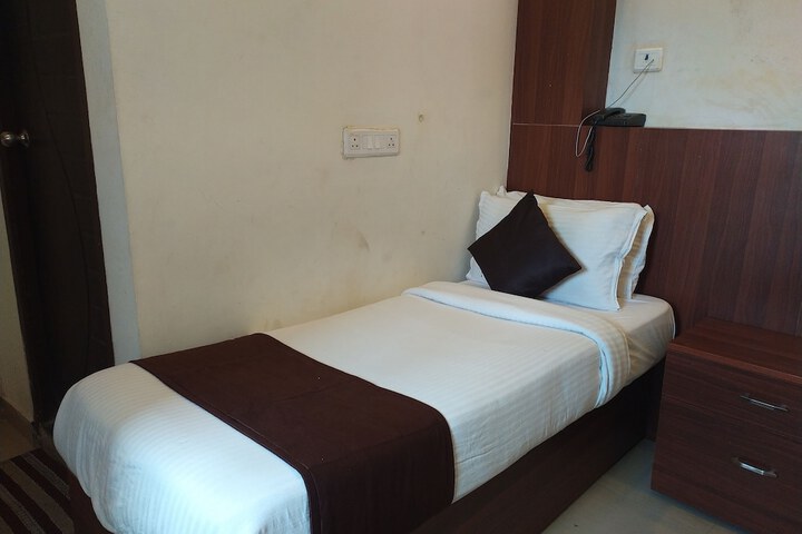 Room 19 of 41