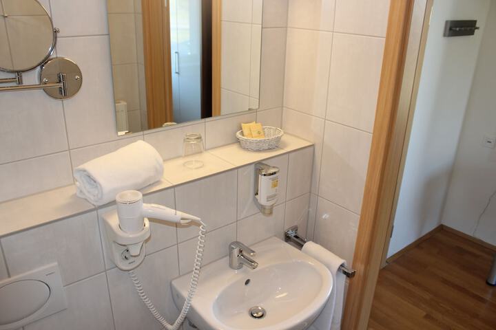 Room 17 of 26