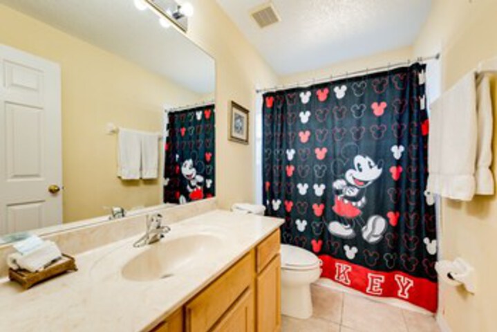 Room 17 of 272
