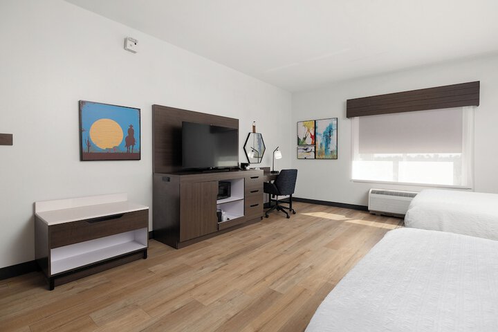 Room 18 of 81