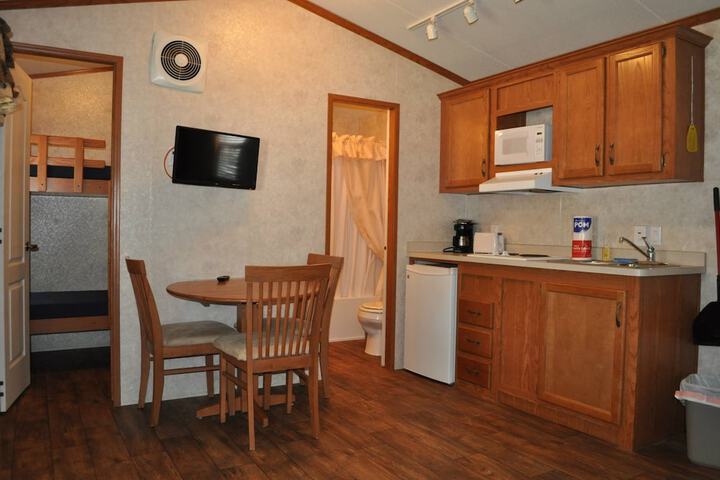 Room 8 of 18